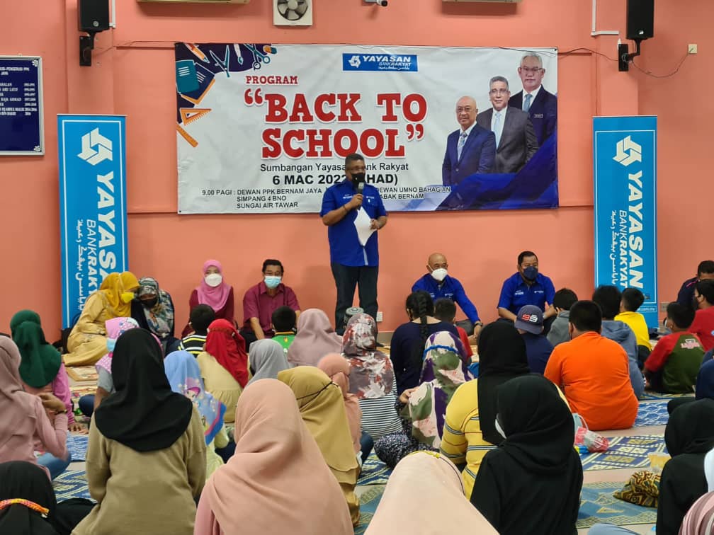 125 Murid Asnaf Sibu Terima Bantuan Kembali Ke Sekolah Tabung Baitulmal Sarawak 2025 125 Murid Asnaf Sibu Terima Bantuan Kembali Ke Sekolah Tabung Baitulmal Sarawak 2025