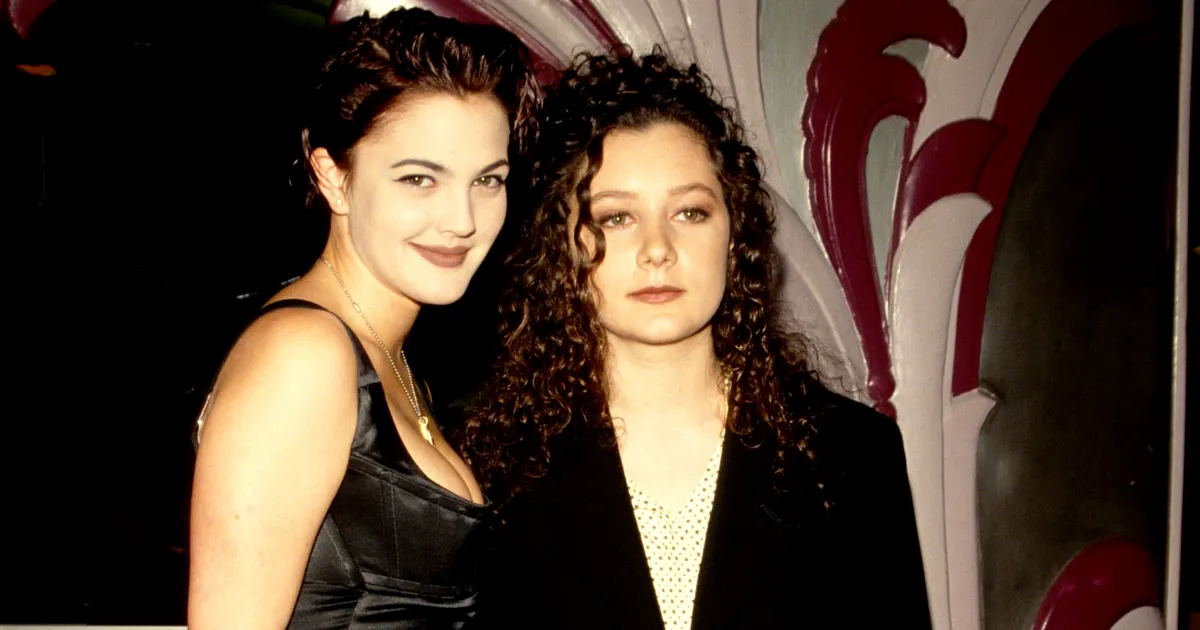 1990s Rock Icon's Rare Statement On Ex-Wife's MAGA Pop Career 1990s Rock Icon's Rare Statement On Ex-Wife's MAGA Pop Career