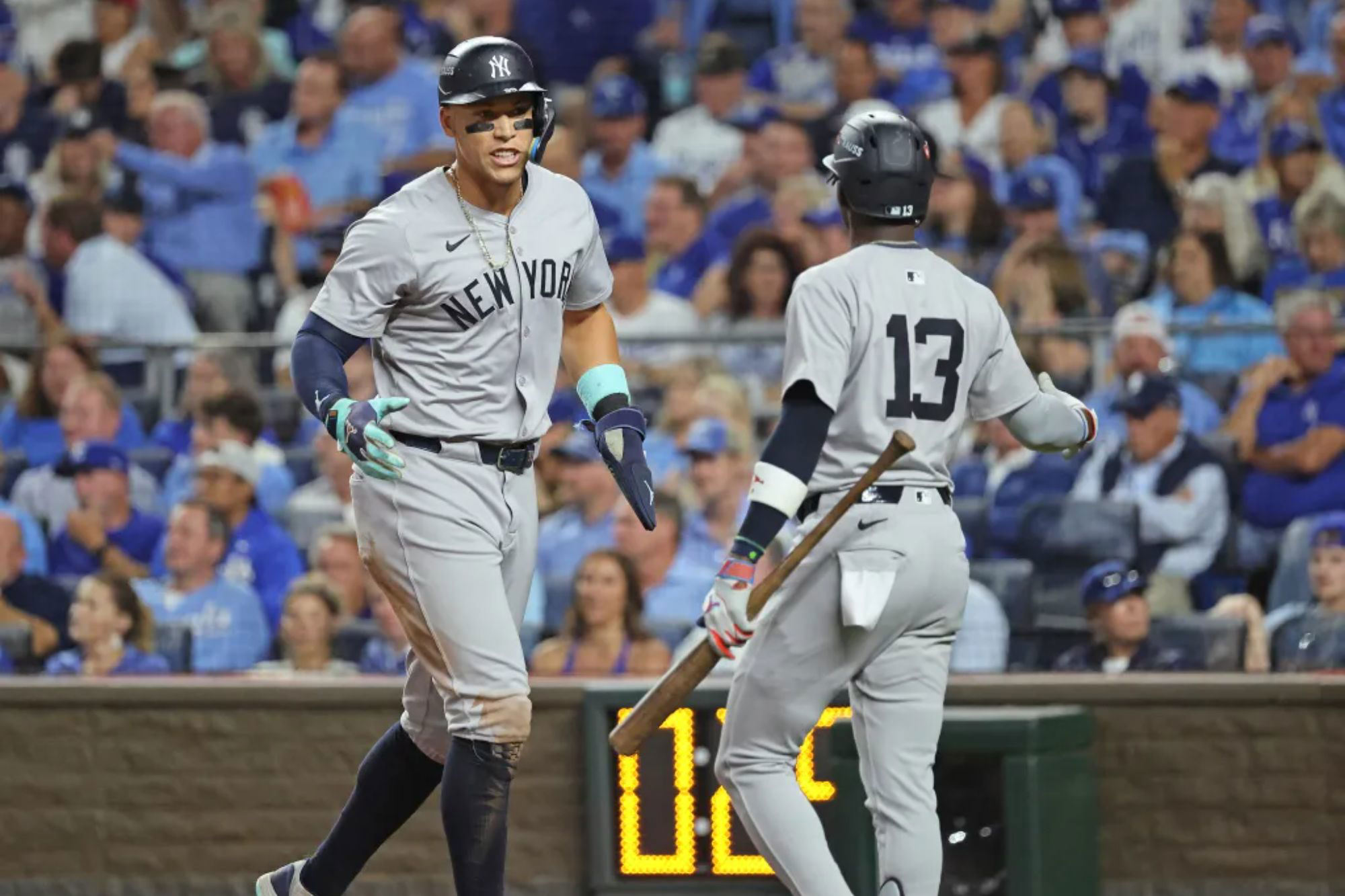 2000 Yankees Diary: Bombers Defeat Royals In Thrilling Victory 2000 Yankees Diary: Bombers Defeat Royals In Thrilling Victory
