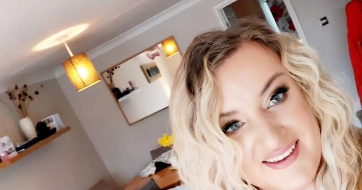 £30,000 Legal Fight For Daisy May Cooper After Cotswolds House Paint Job £30,000 Legal Fight For Daisy May Cooper After Cotswolds House Paint Job