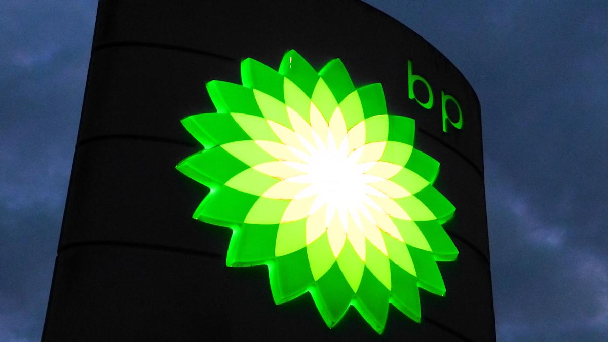 31% Drop In BP Chief Executive's Remuneration 31% Drop In BP Chief Executive's Remuneration