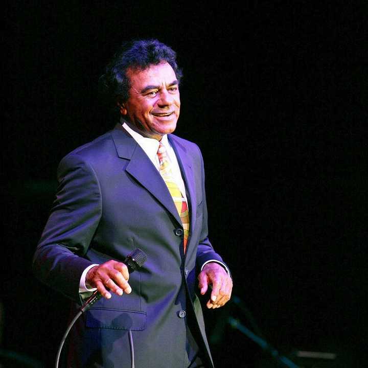 5-Time Grammy Nominee To Retire After May Concert: Age And Memory Problems Cited 5-Time Grammy Nominee To Retire After May Concert: Age And Memory Problems Cited