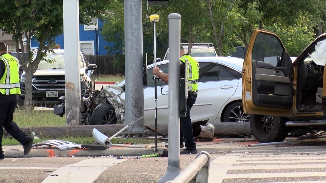 90mph Chase Ends With Unbelievable Mid-Speed Refueling 90mph Chase Ends With Unbelievable Mid-Speed Refueling