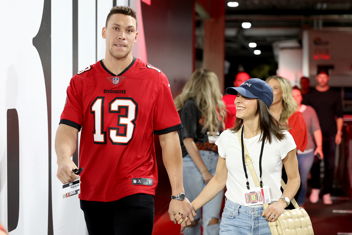 Aaron Judge's Mysterious Push-Ups: Deciphering The 2025 On-Field Message Aaron Judge's Mysterious Push-Ups: Deciphering The 2025 On-Field Message