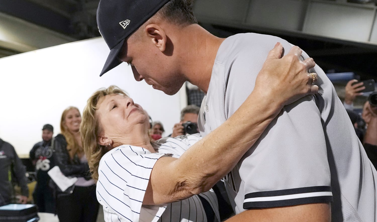 Aaron Judge's Push-Up Challenge: A 2025 On-Field Goal Hint? Aaron Judge's Push-Up Challenge: A 2025 On-Field Goal Hint?