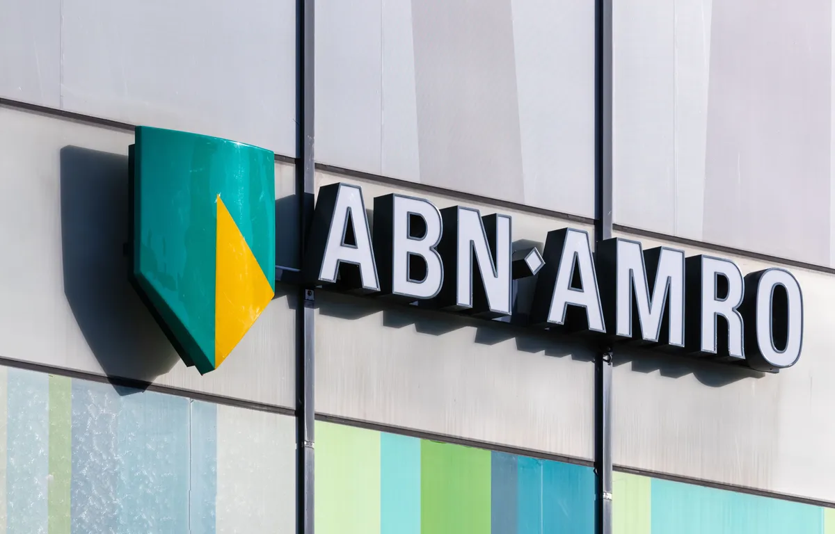 ABN Amro Waarschuwt: Voedingssector Te Afhankelijk Van Goedkope Arbeidsmigranten ABN Amro Waarschuwt: Voedingssector Te Afhankelijk Van Goedkope Arbeidsmigranten