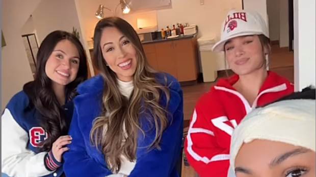 Actress Hailee Steinfeld Praises Kansas City Chiefs On Hot Ones Challenge Actress Hailee Steinfeld Praises Kansas City Chiefs On Hot Ones Challenge