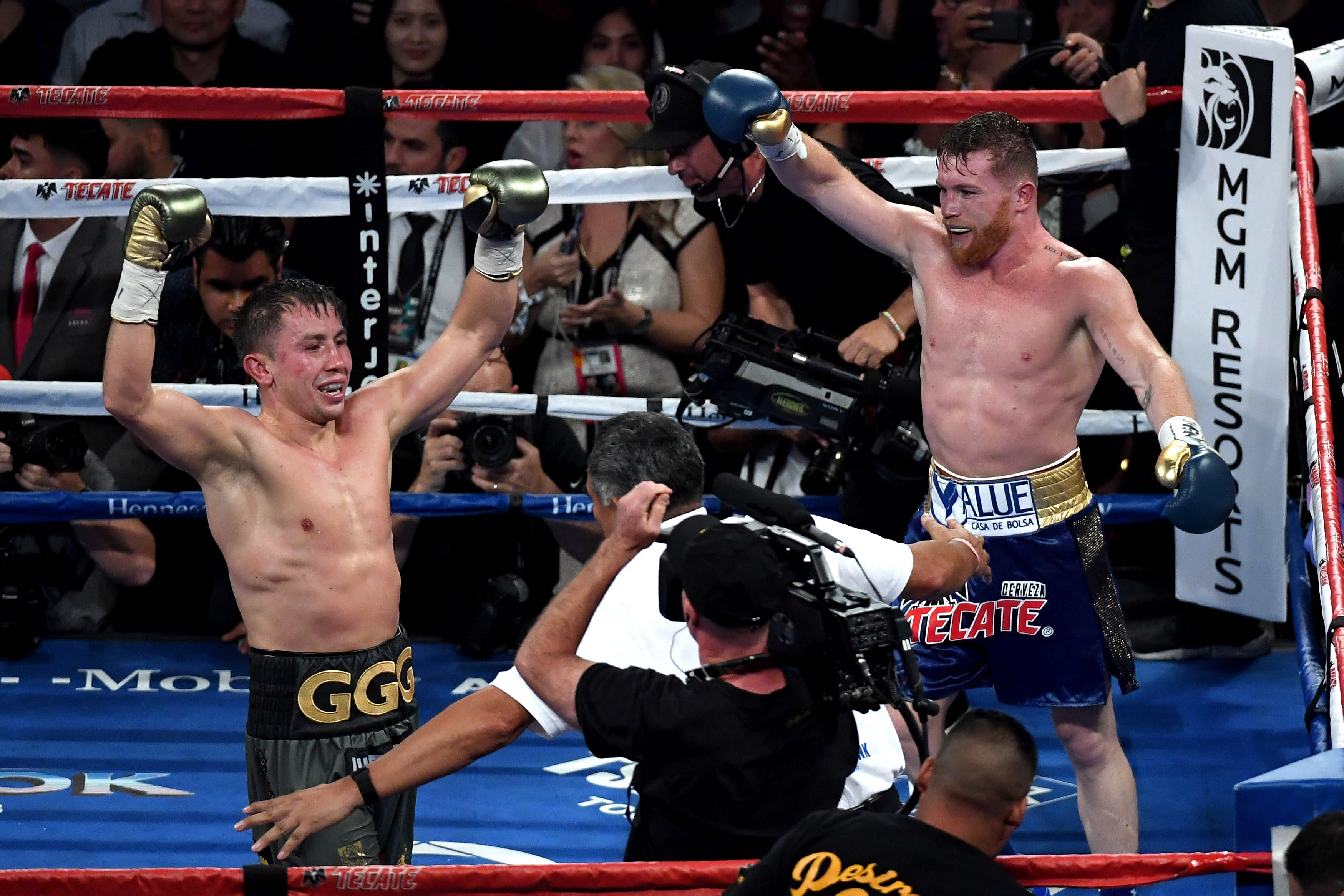 After Knockout Victory, Canelo's Past Opponent Seeks Rematch After Knockout Victory, Canelo's Past Opponent Seeks Rematch