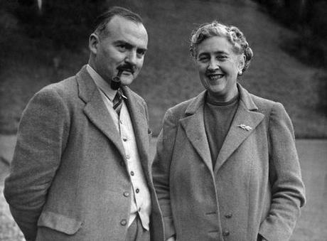 Agatha Christie Et L'IA : Apprenez À Écrire Des Romans Policiers Agatha Christie Et L'IA : Apprenez À Écrire Des Romans Policiers