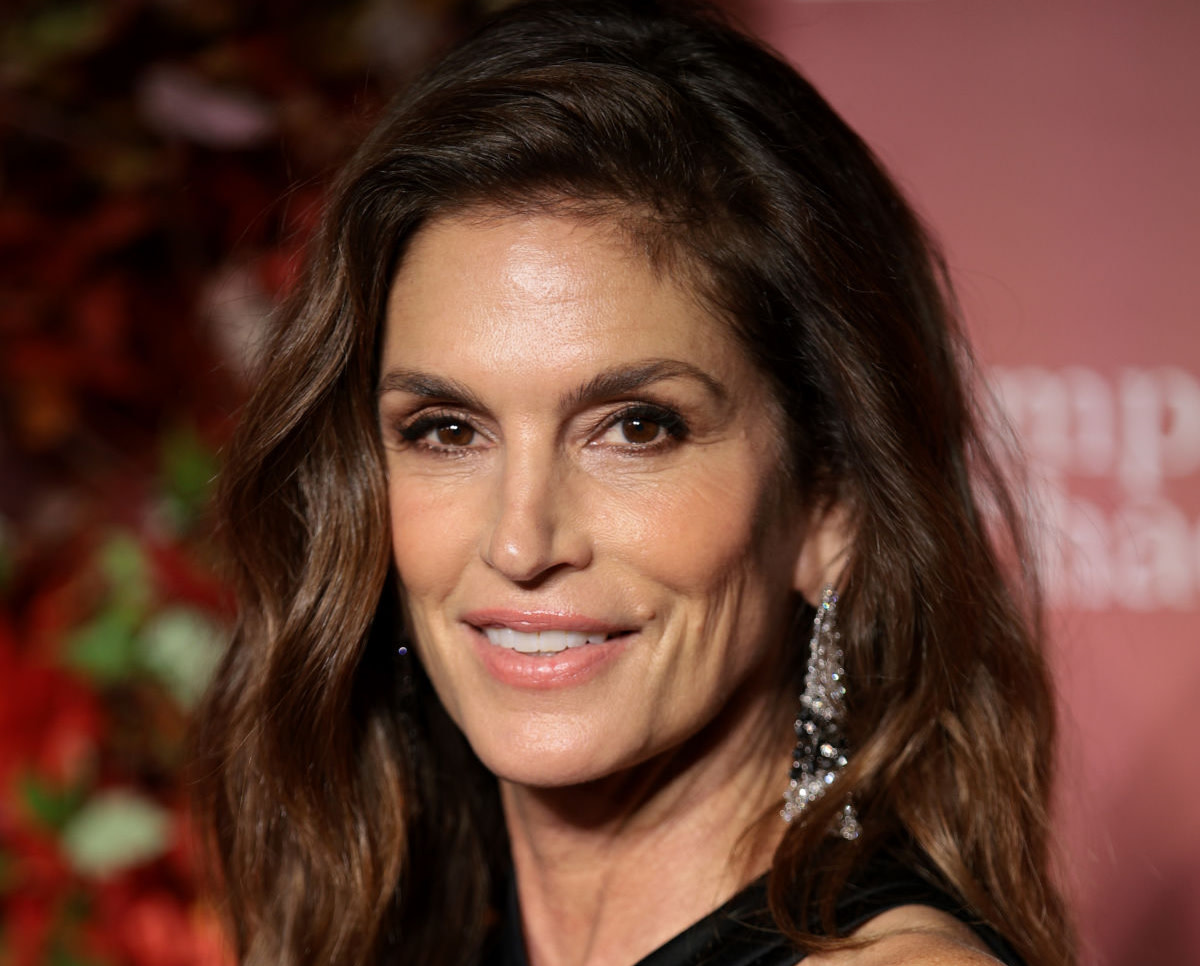 Age-Defying Cindy Crawford: Pepsi Ad Recreated At 58 Age-Defying Cindy Crawford: Pepsi Ad Recreated At 58