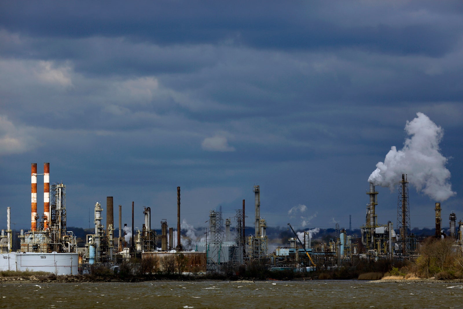 Airline Industry Battles Soaring Fuel Prices Amidst Supply Chain Issues Airline Industry Battles Soaring Fuel Prices Amidst Supply Chain Issues