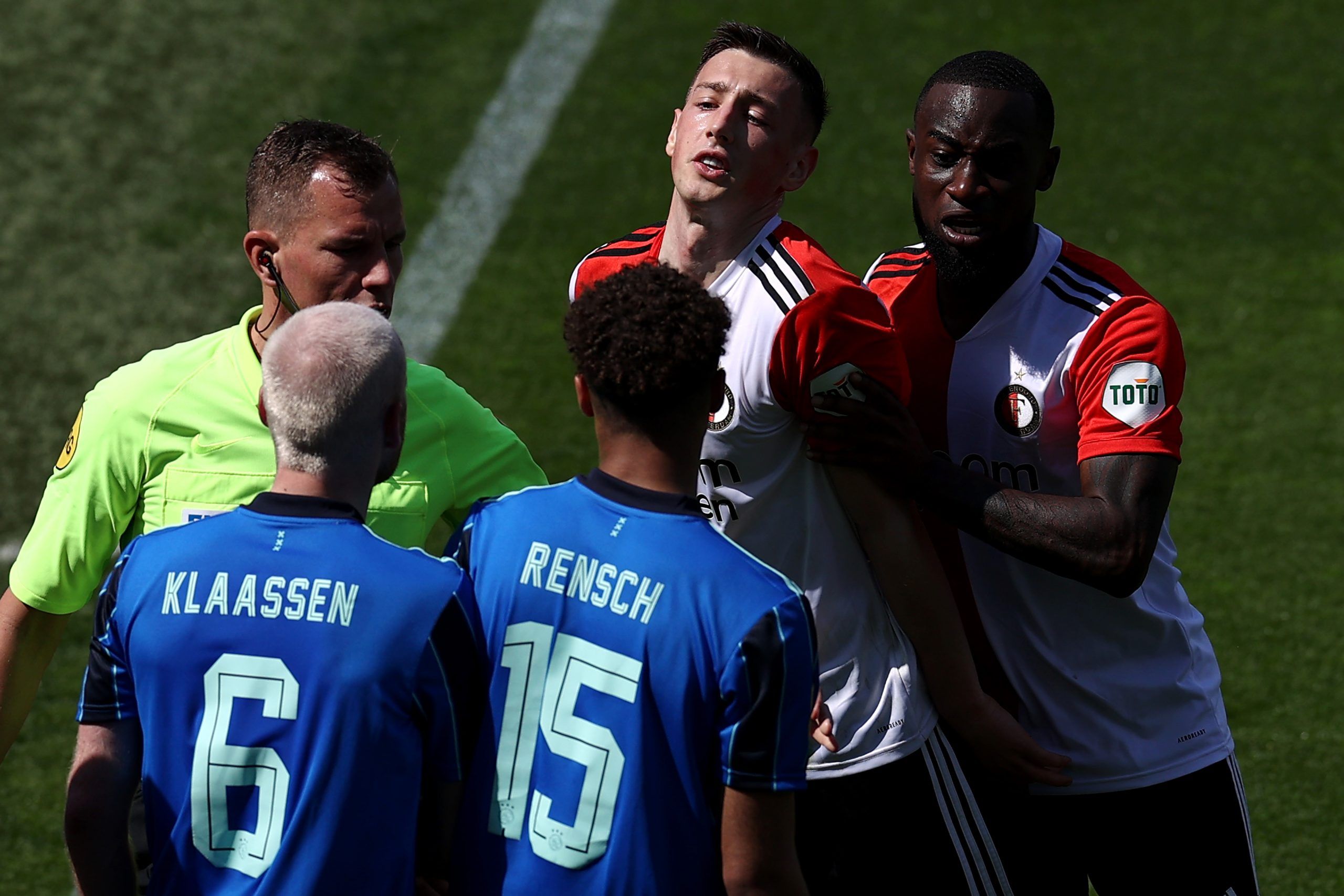 Ajax Closer To Eredivisie Title, Feyenoord Presses PSV Ajax Closer To Eredivisie Title, Feyenoord Presses PSV