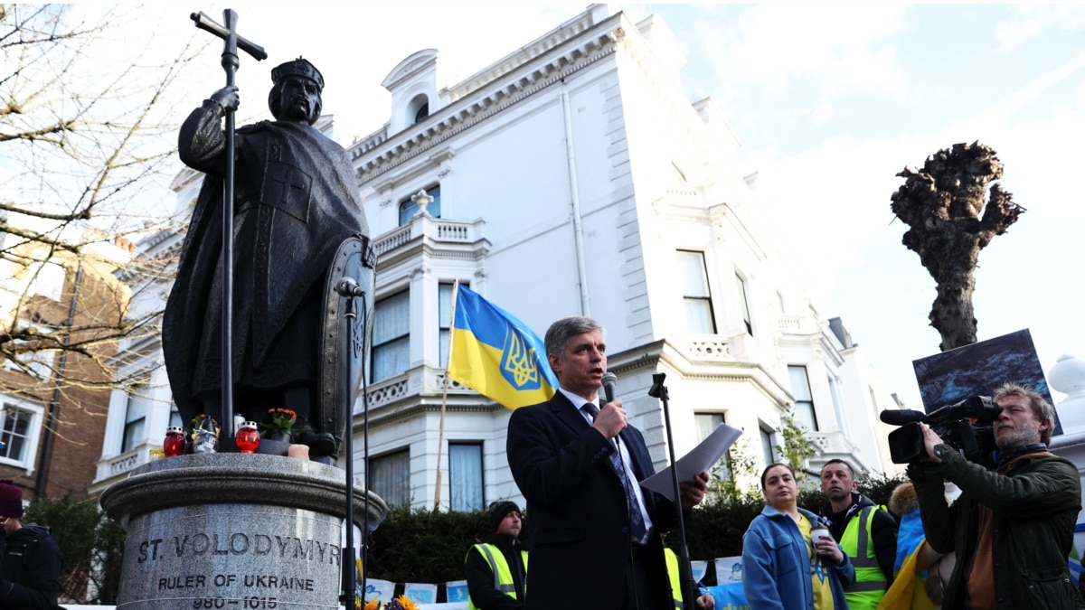 Актер Педро Паскаль Поддержал Украину После Встречи Зеленского И Трампа Актер Педро Паскаль Поддержал Украину После Встречи Зеленского И Трампа