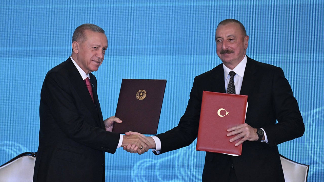 Al Nahyan Ile Erdoğan'ın Telefon Konuşmasında Neler Tartışıldı? Al Nahyan Ile Erdoğan'ın Telefon Konuşmasında Neler Tartışıldı?