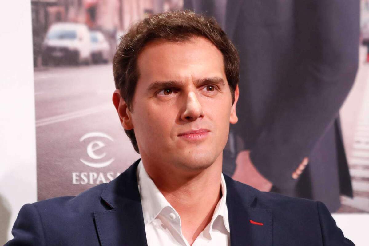 Albert I Una Coneguda Actriu: La Crisi Amb Charlene S'agreuja? Albert I Una Coneguda Actriu: La Crisi Amb Charlene S'agreuja?