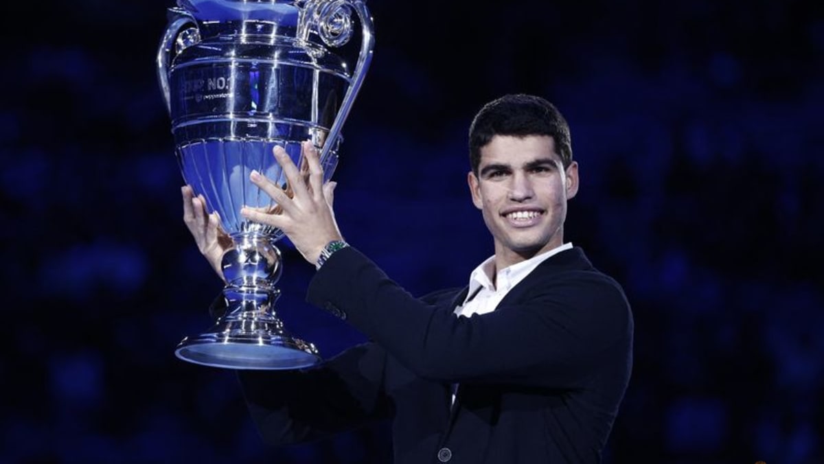 Alcaraz Triumphant In Roland Garros Debut, Swiatek Dominates Alcaraz Triumphant In Roland Garros Debut, Swiatek Dominates