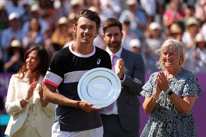 Alex De Minaur's Madrid Open Exit: Straight-Sets Defeat And Świątek's Victory Alex De Minaur's Madrid Open Exit: Straight-Sets Defeat And Świątek's Victory