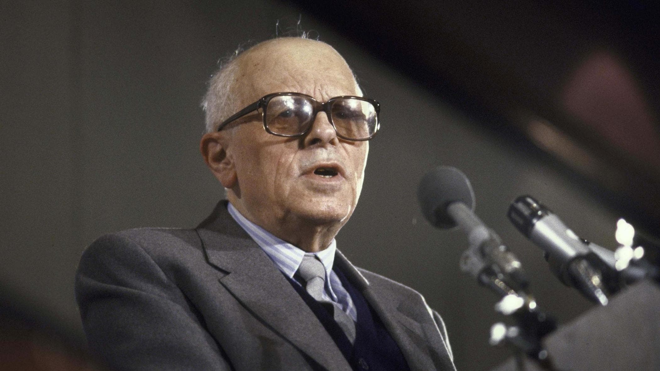 Almanacco Di Oggi, 20 Maggio: Cosa È Successo, Santi E Proverbio Almanacco Di Oggi, 20 Maggio: Cosa È Successo, Santi E Proverbio