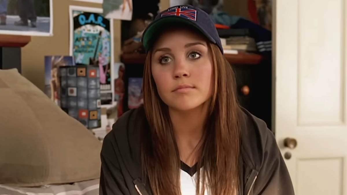 Amanda Bynes' Showbiz Comeback: Details On Her New Project Amanda Bynes' Showbiz Comeback: Details On Her New Project