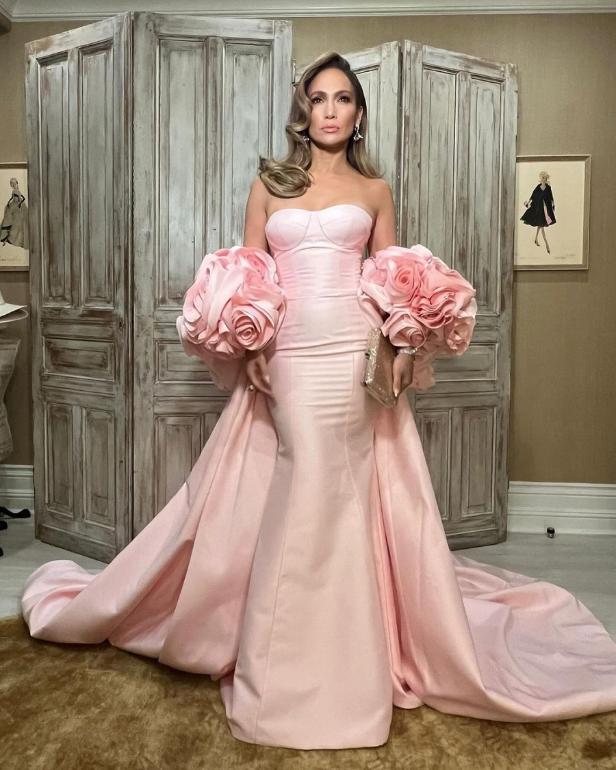 American Music Awards 2024: Jennifer Lopez's Hosting Gig Confirmed American Music Awards 2024: Jennifer Lopez's Hosting Gig Confirmed