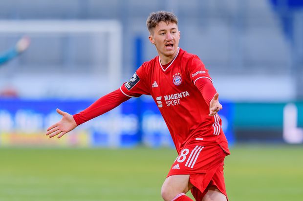 Angelo Stiller Transfer News: Arsenal's Strong Position Angelo Stiller Transfer News: Arsenal's Strong Position