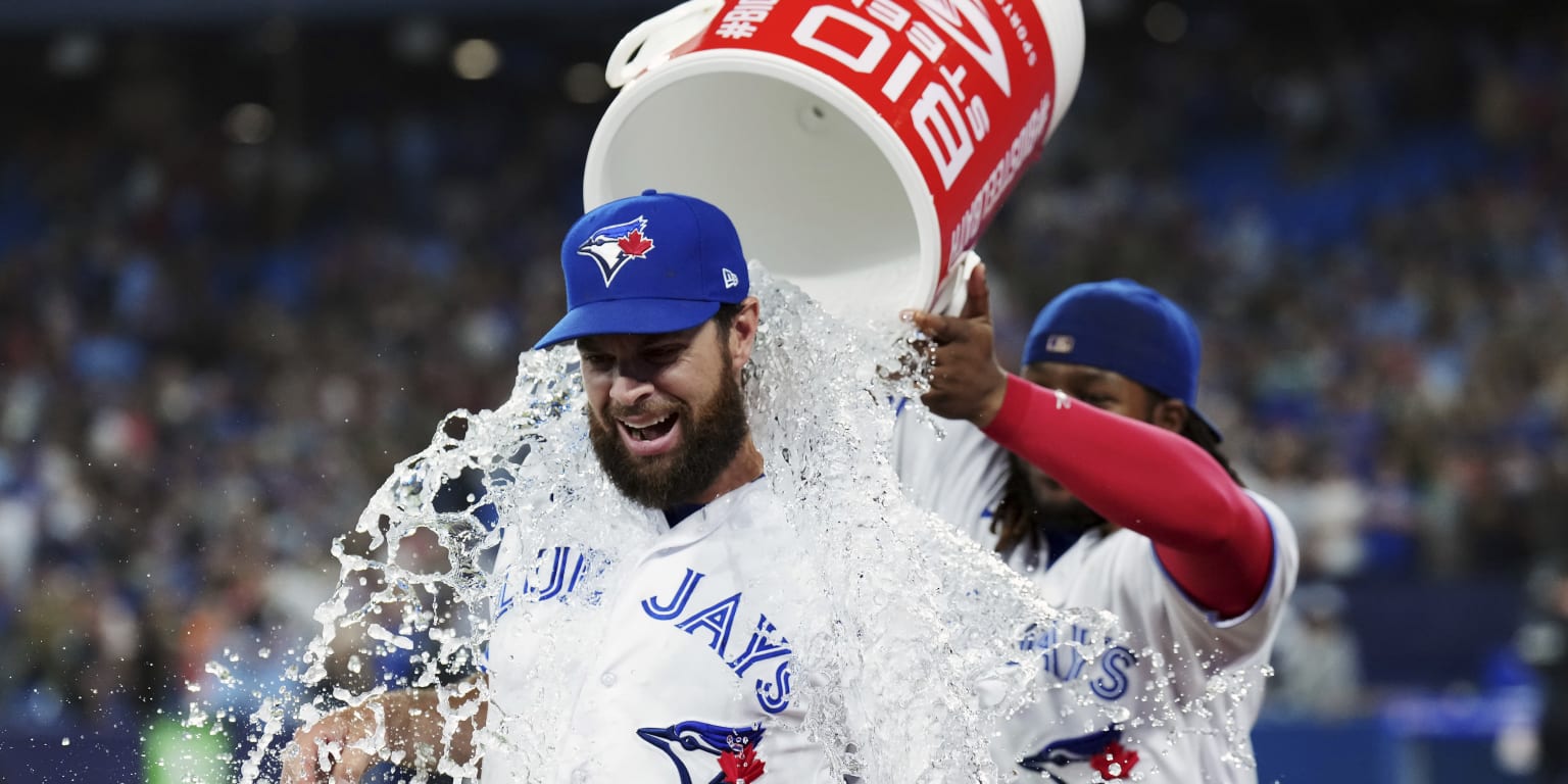 Angels' Eighth Inning Rally Leads To Win Over Blue Jays Angels' Eighth Inning Rally Leads To Win Over Blue Jays