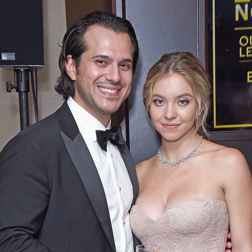 Are Sydney Sweeney And Jonathan Davino Splitting Up? Solo Hotel Stay Ignites Rumors. Are Sydney Sweeney And Jonathan Davino Splitting Up? Solo Hotel Stay Ignites Rumors.
