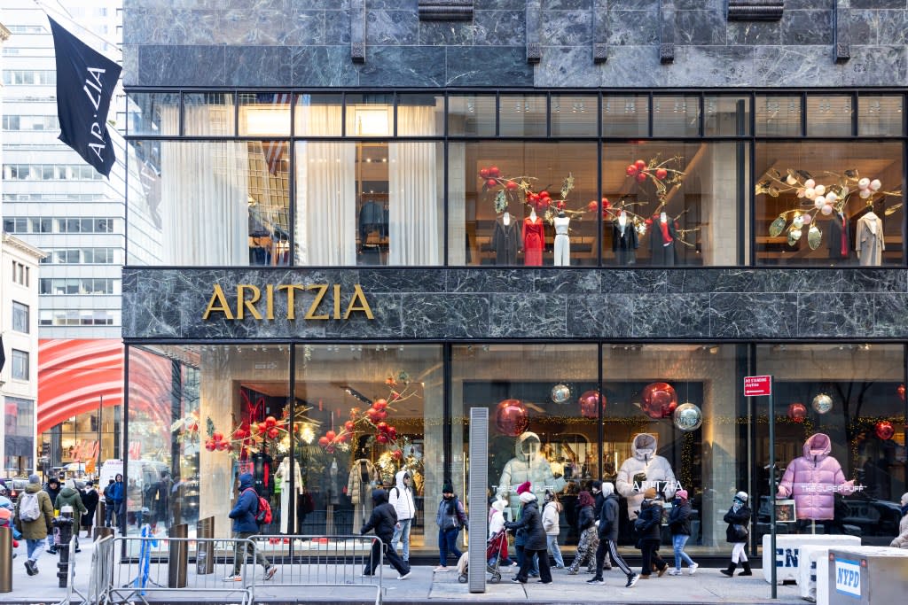Aritzia And The Trump Tariffs: How The Brand Is Adapting Aritzia And The Trump Tariffs: How The Brand Is Adapting