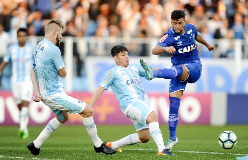Arrascaeta Decisivo: Flamengo Derrota Grêmio Com Show Do Uruguaio No Brasileirão Arrascaeta Decisivo: Flamengo Derrota Grêmio Com Show Do Uruguaio No Brasileirão