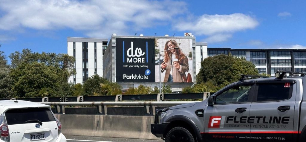 Auckland Southern Motorway: E-Scooter Journey Caught On Dashcam Auckland Southern Motorway: E-Scooter Journey Caught On Dashcam