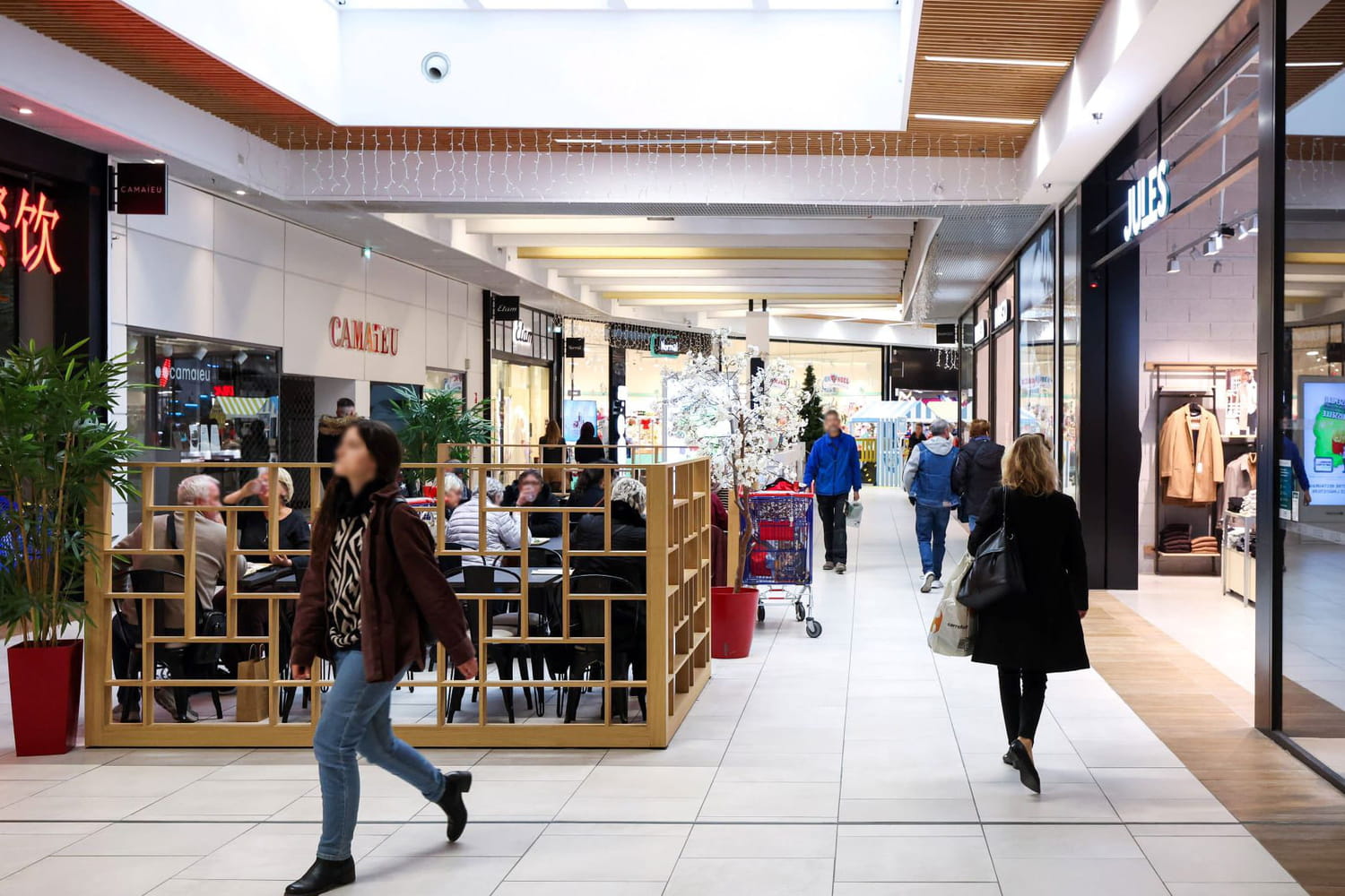 Aulnay-sous-Bois: Appel Du Maire Pour La Tolérance Envers Les Commerces Ouverts Le 1er Mai Aulnay-sous-Bois: Appel Du Maire Pour La Tolérance Envers Les Commerces Ouverts Le 1er Mai