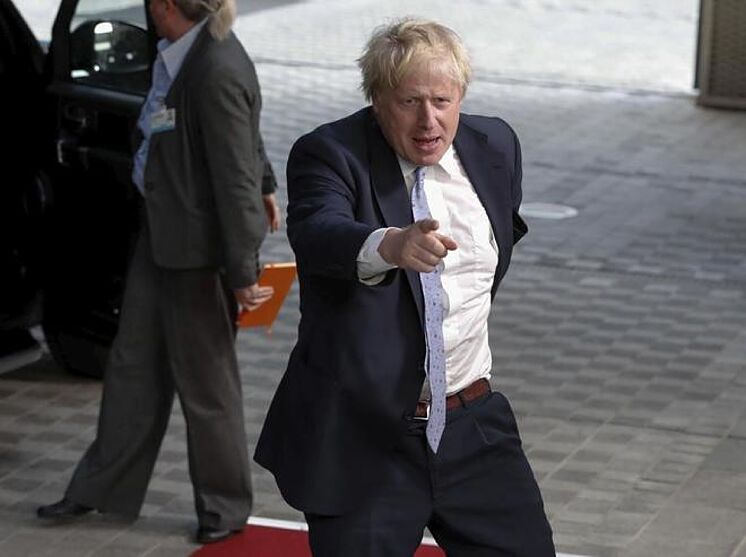 Avestruz Ataca A Boris Johnson En Texas: La Reacción Del Exprimer Ministro Avestruz Ataca A Boris Johnson En Texas: La Reacción Del Exprimer Ministro