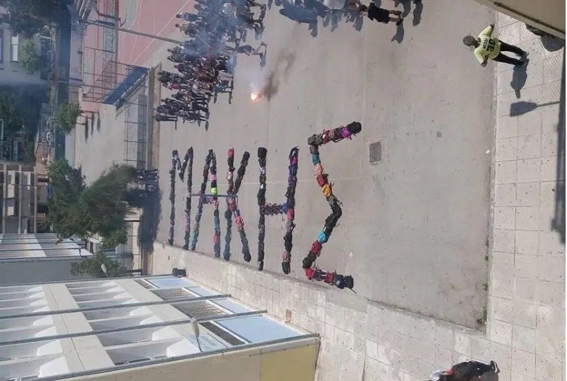 Βαγγέλης Γιακουμάκης: Μια Ιστορία Bullying, Βασανισμών Και Θλίψης Βαγγέλης Γιακουμάκης: Μια Ιστορία Bullying, Βασανισμών Και Θλίψης