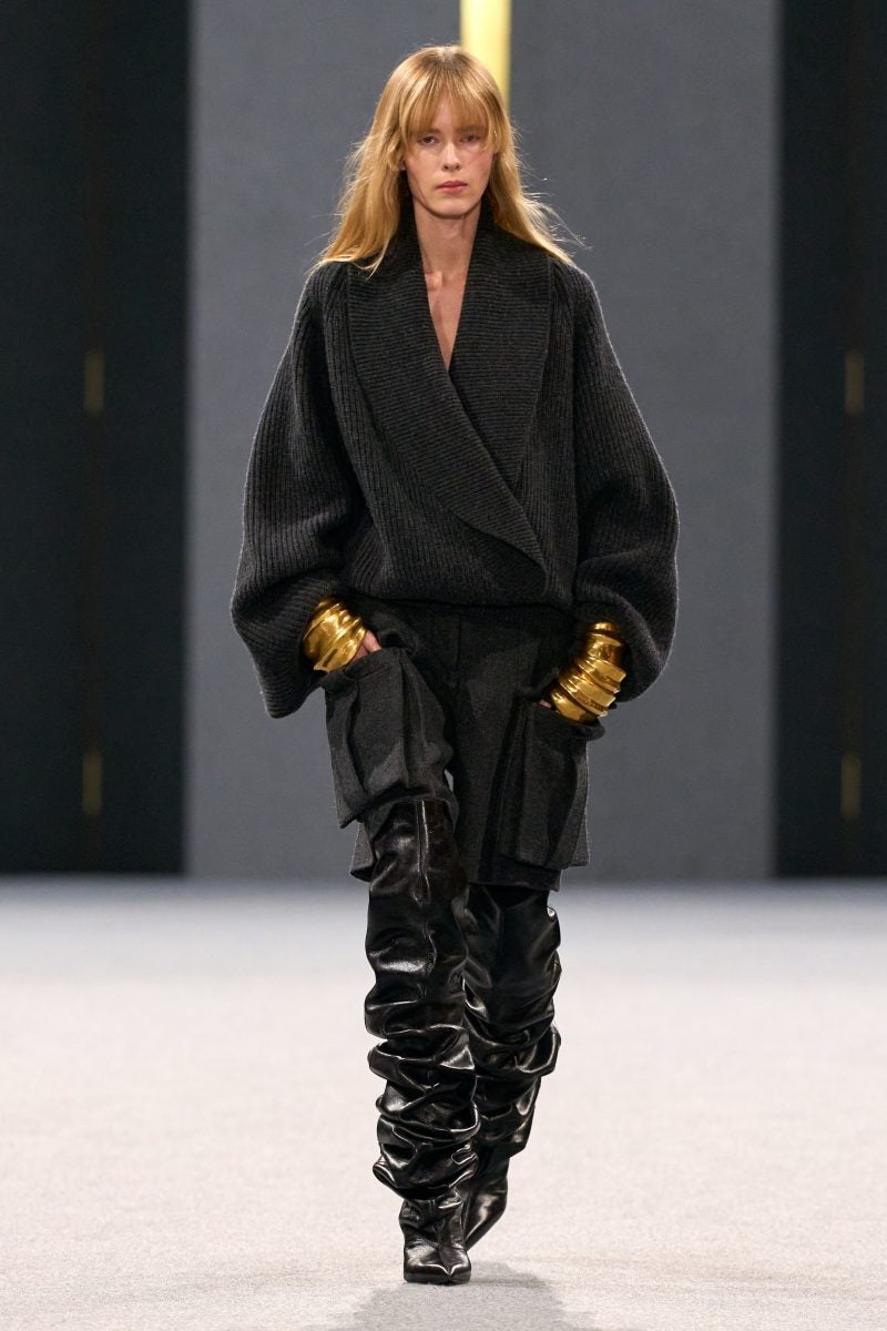 Balmain FW25/26: Key Pieces And Style Predictions Balmain FW25/26: Key Pieces And Style Predictions
