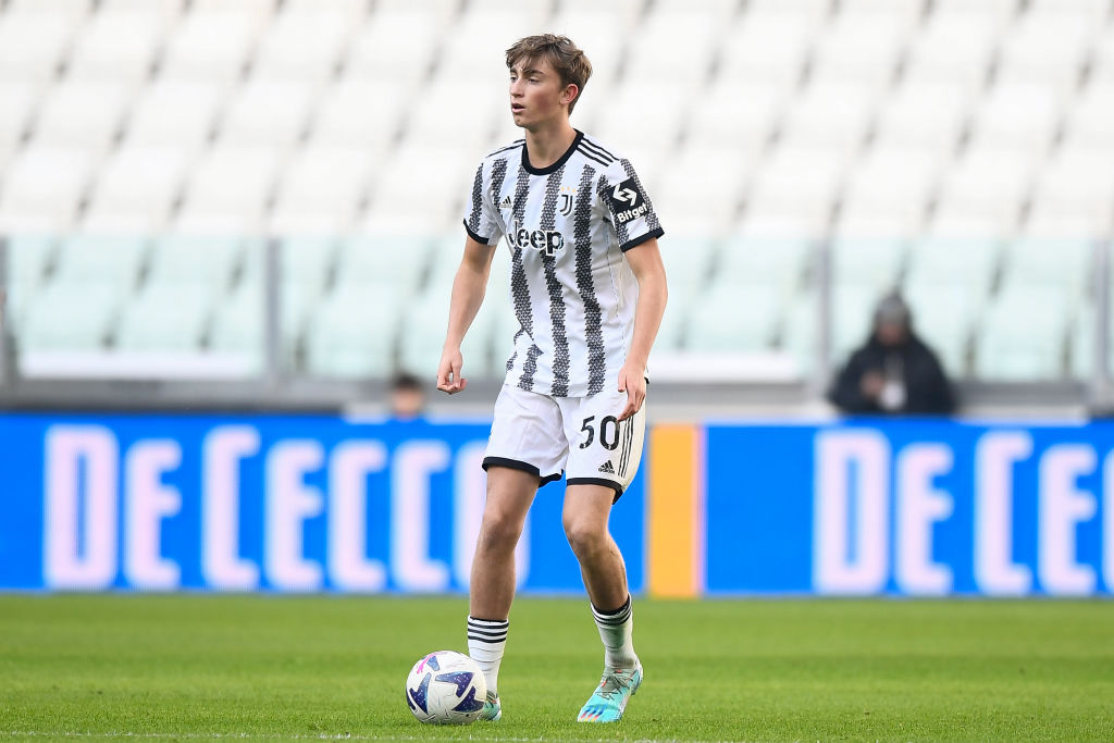 Barcelona Eye Huijsen As Araujo's Successor Barcelona Eye Huijsen As Araujo's Successor
