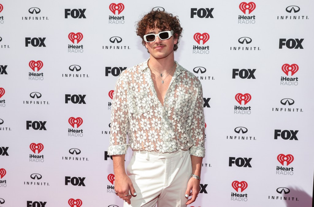 Benson Boone's Fashion Statement At The 2025 IHeartRadio Music Awards Benson Boone's Fashion Statement At The 2025 IHeartRadio Music Awards
