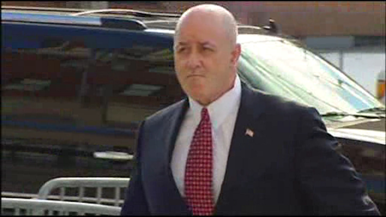 Bernard Kerik, Ex-NYPD Chief, Hospitalized: Doctors Expect Full Recovery Bernard Kerik, Ex-NYPD Chief, Hospitalized: Doctors Expect Full Recovery