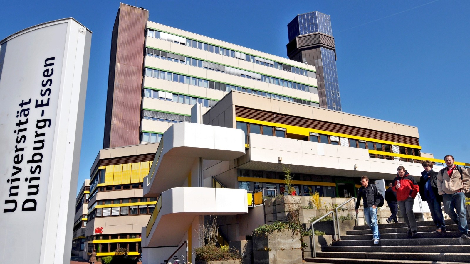 Bestechung An Der Uni Duisburg-Essen: Umfang Des Skandals Und Geständnis Einer Mitarbeiterin Bestechung An Der Uni Duisburg-Essen: Umfang Des Skandals Und Geständnis Einer Mitarbeiterin