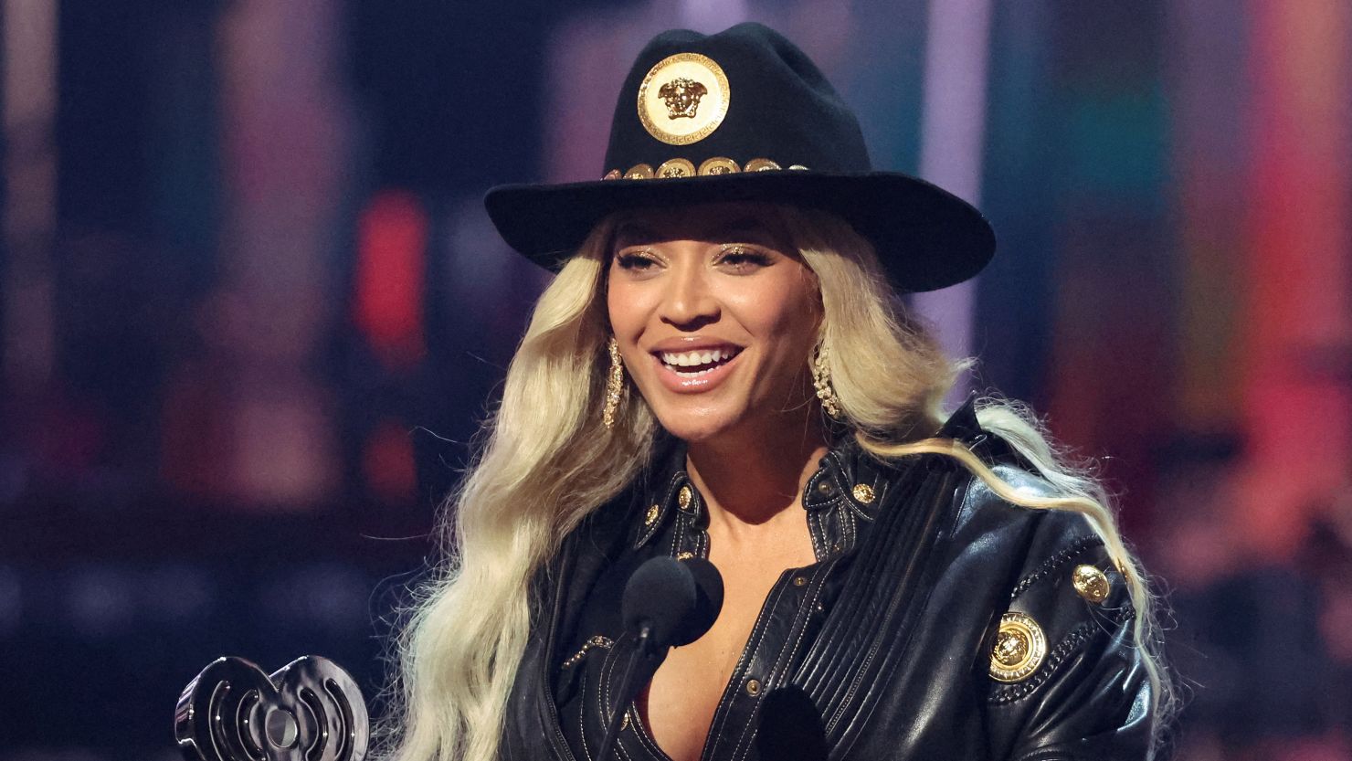 Beyoncé's Tour Kickoff Fuels 'Cowboy Carter' Stream Increase Beyoncé's Tour Kickoff Fuels 'Cowboy Carter' Stream Increase