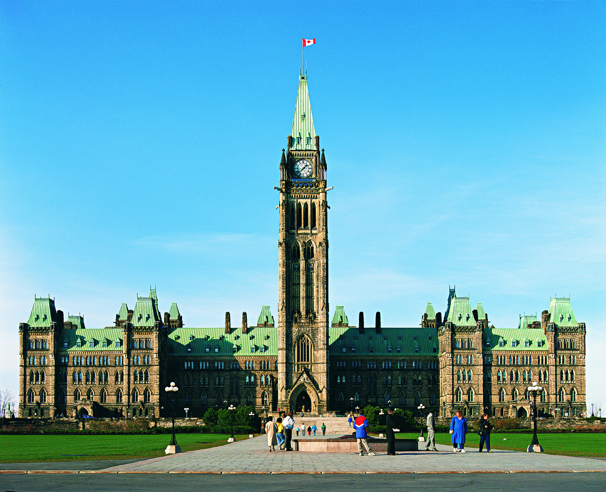 Bipartisan Senate Resolution Honors Strong Canada-U.S. Partnership Bipartisan Senate Resolution Honors Strong Canada-U.S. Partnership
