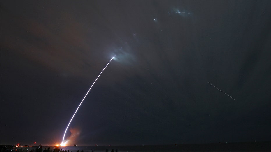 Blue Origin Rocket Launch Aborted: Subsystem Problem Delays Flight Blue Origin Rocket Launch Aborted: Subsystem Problem Delays Flight