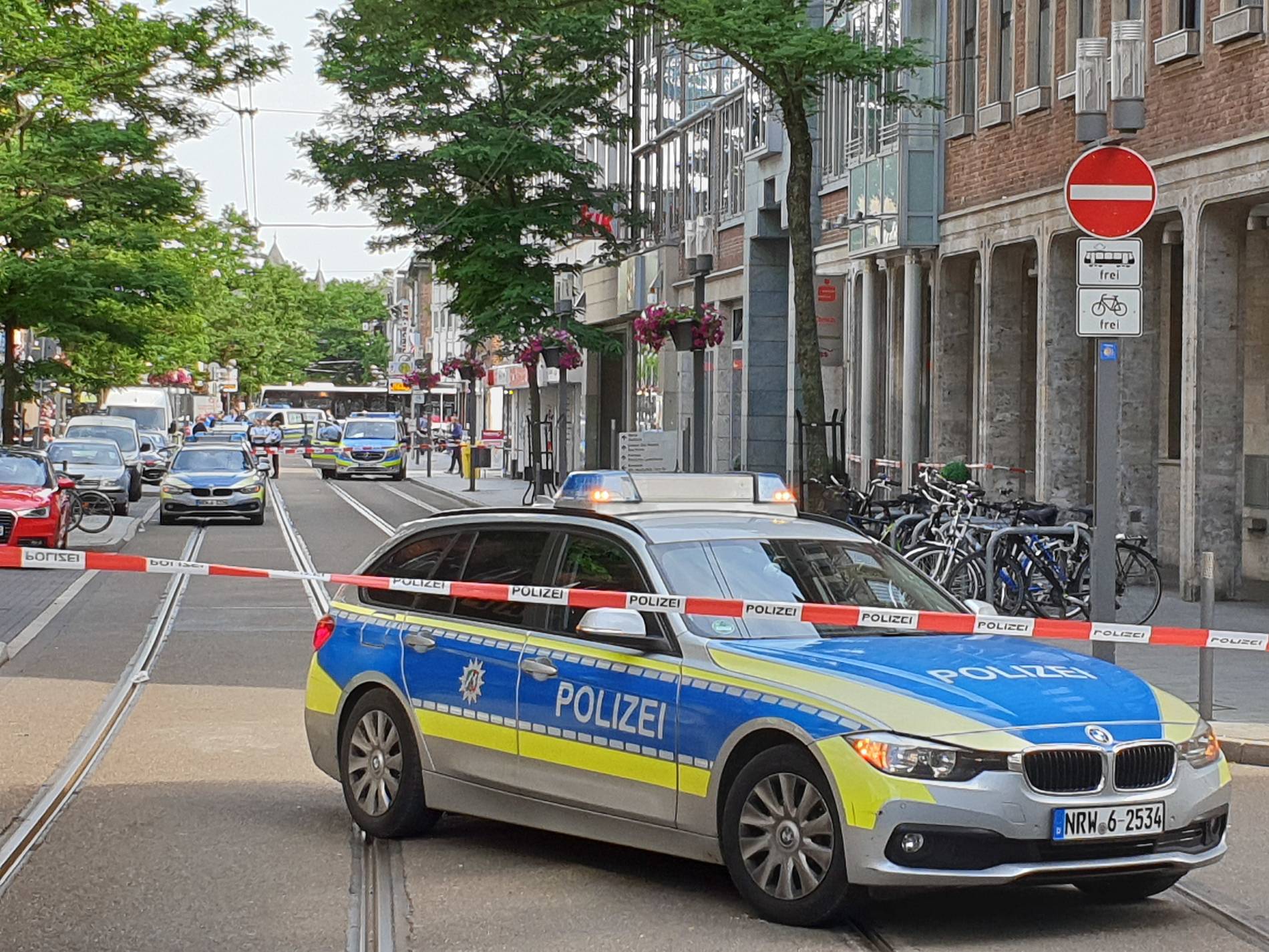 Bombendrohung An Braunschweiger Grundschule: Polizei Gibt Entwarnung Bombendrohung An Braunschweiger Grundschule: Polizei Gibt Entwarnung