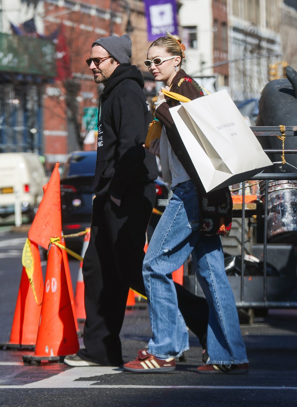 Bradley Cooper Prioritizes Gigi Hadid, Reportedly Distances From DiCaprio Bradley Cooper Prioritizes Gigi Hadid, Reportedly Distances From DiCaprio