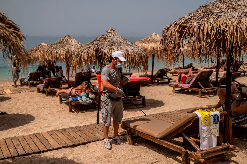 British Nationals In Greece: Urgent Warning & Travel Advice British Nationals In Greece: Urgent Warning & Travel Advice