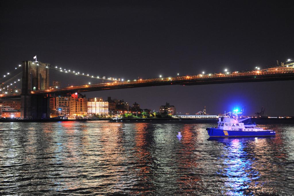 Brooklyn Bridge Hit By Mexican Navy Ship; Death Toll Rises To Two Brooklyn Bridge Hit By Mexican Navy Ship; Death Toll Rises To Two