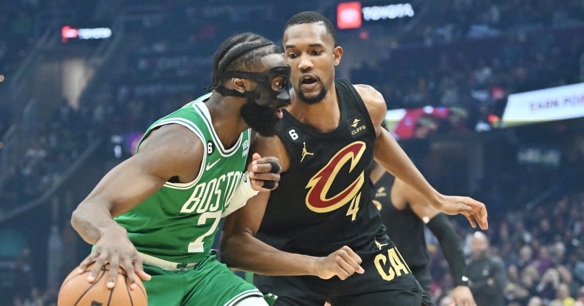 Bulls Fall To Cavaliers, Cleveland Takes Eastern Conference Lead Bulls Fall To Cavaliers, Cleveland Takes Eastern Conference Lead