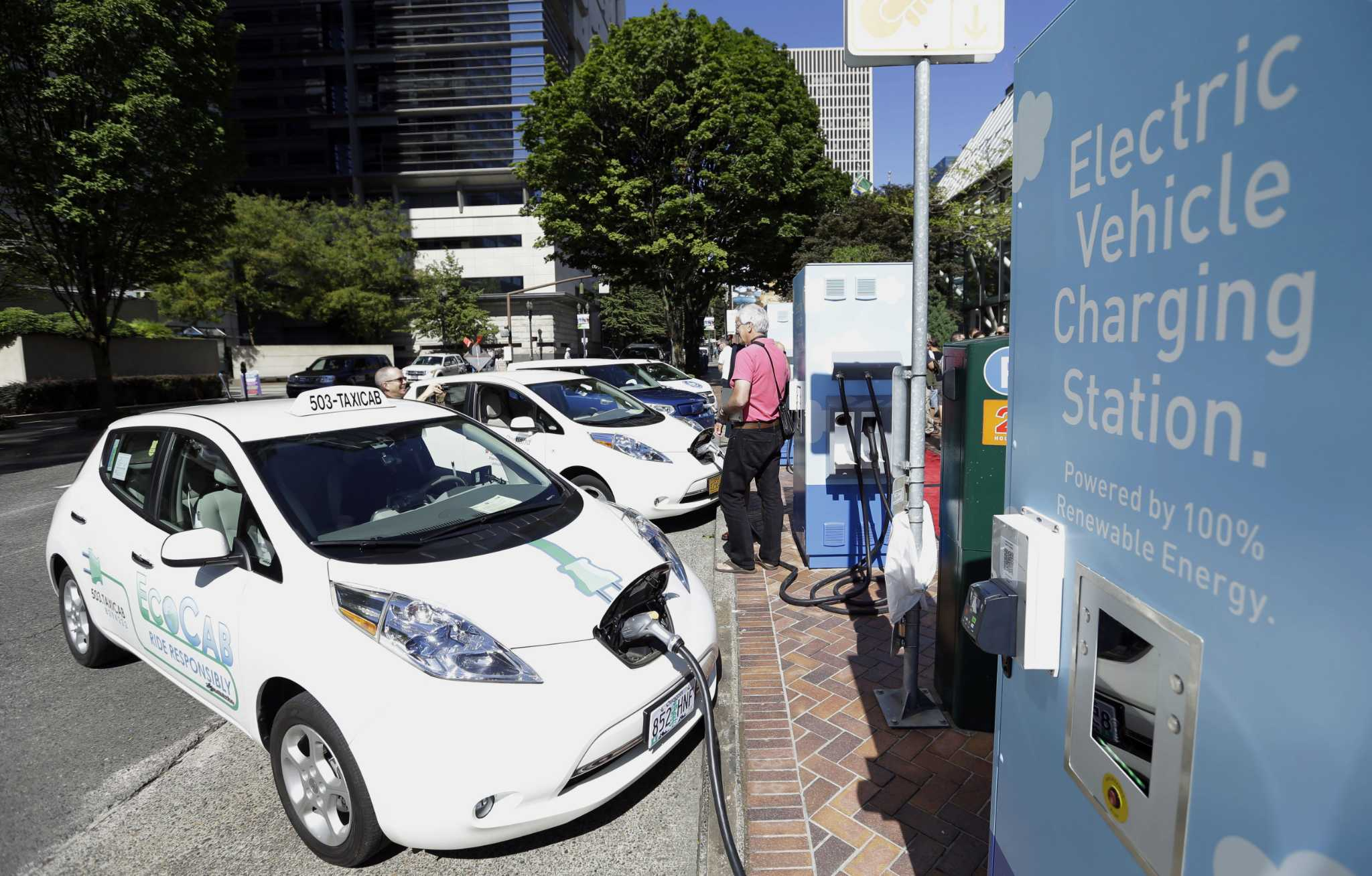 Car Dealers' Renewed Opposition To Electric Vehicle Regulations Car Dealers' Renewed Opposition To Electric Vehicle Regulations