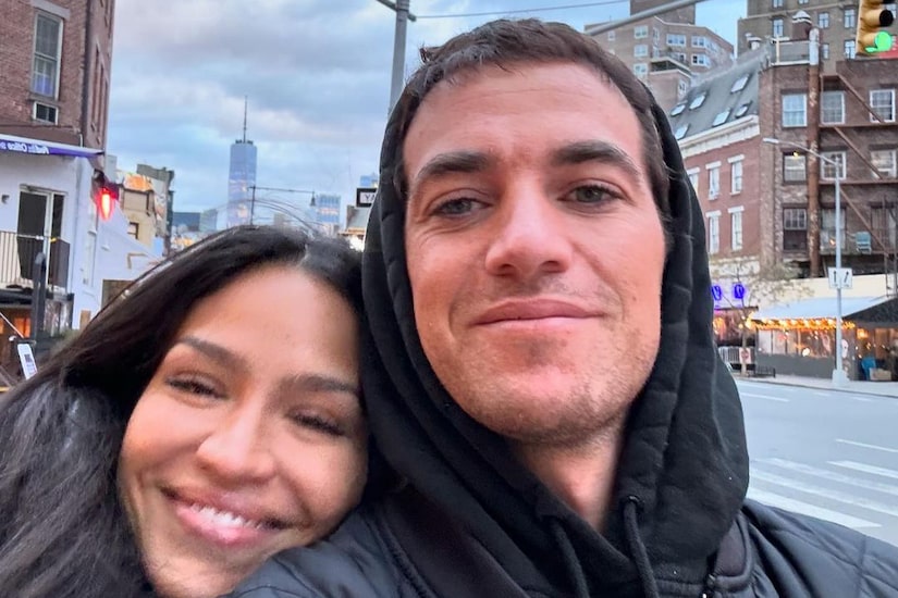 Cassie Ventura's Pregnancy: Red Carpet Debut With Husband Alex Fine At Mob Land Premiere Cassie Ventura's Pregnancy: Red Carpet Debut With Husband Alex Fine At Mob Land Premiere