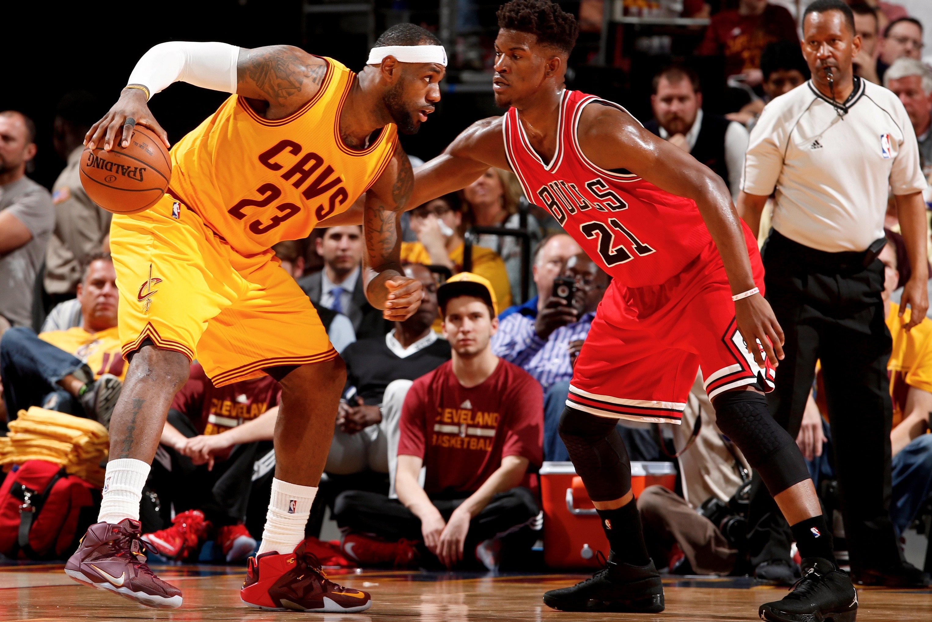 Cavaliers Seize East's Top Spot With Victory Over Bulls Cavaliers Seize East's Top Spot With Victory Over Bulls