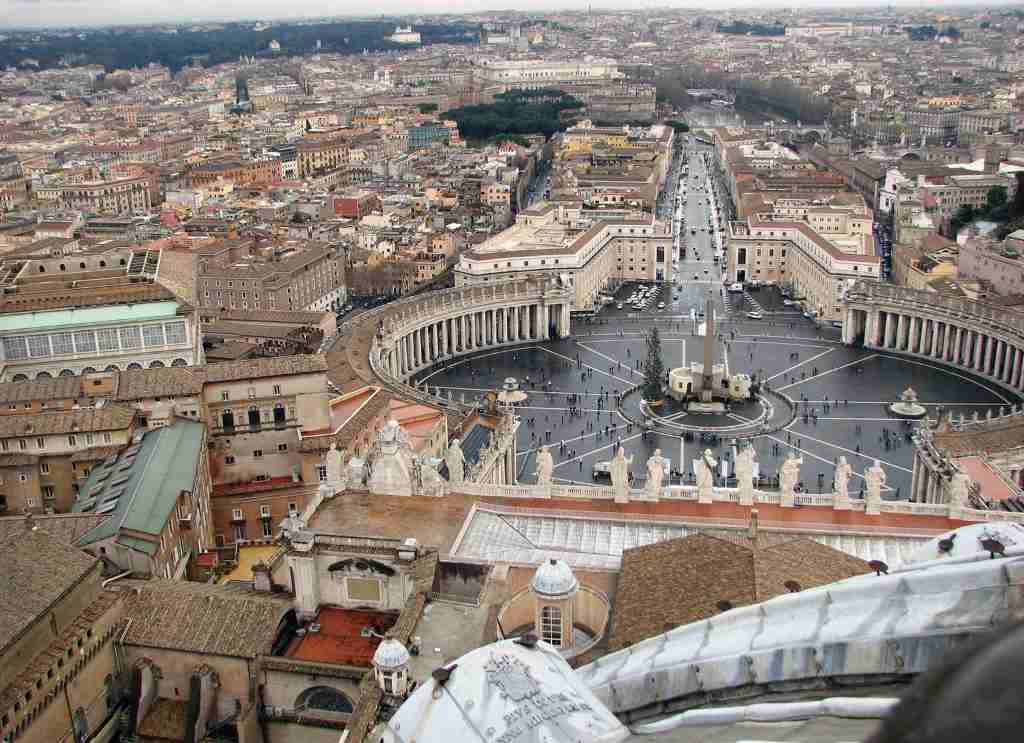 Chat Pubblicate Da Domani: Il Complotto Becciu Ai Miei Danni Chat Pubblicate Da Domani: Il Complotto Becciu Ai Miei Danni